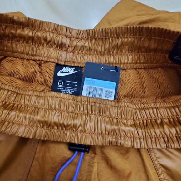 Nike Sportswear Women's Cargo Pants - Picture 6 of 8